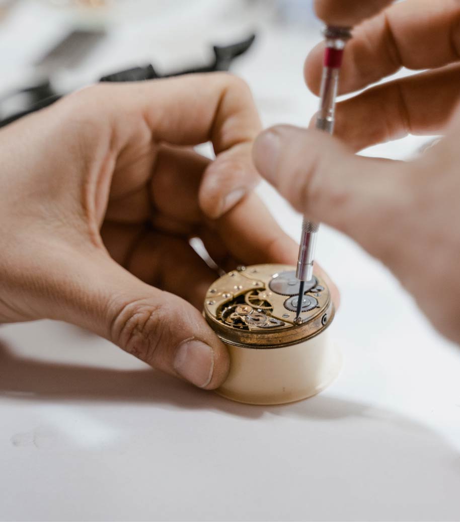 Lüks Saat Alırken Dikkat Edilmesi Gereken 5 Kritik Nokta